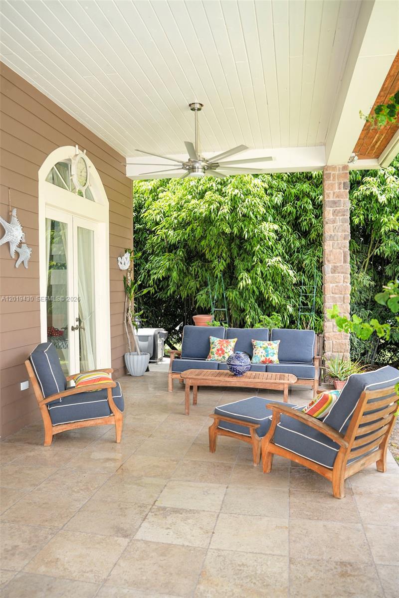 Paradise Farm - Residential