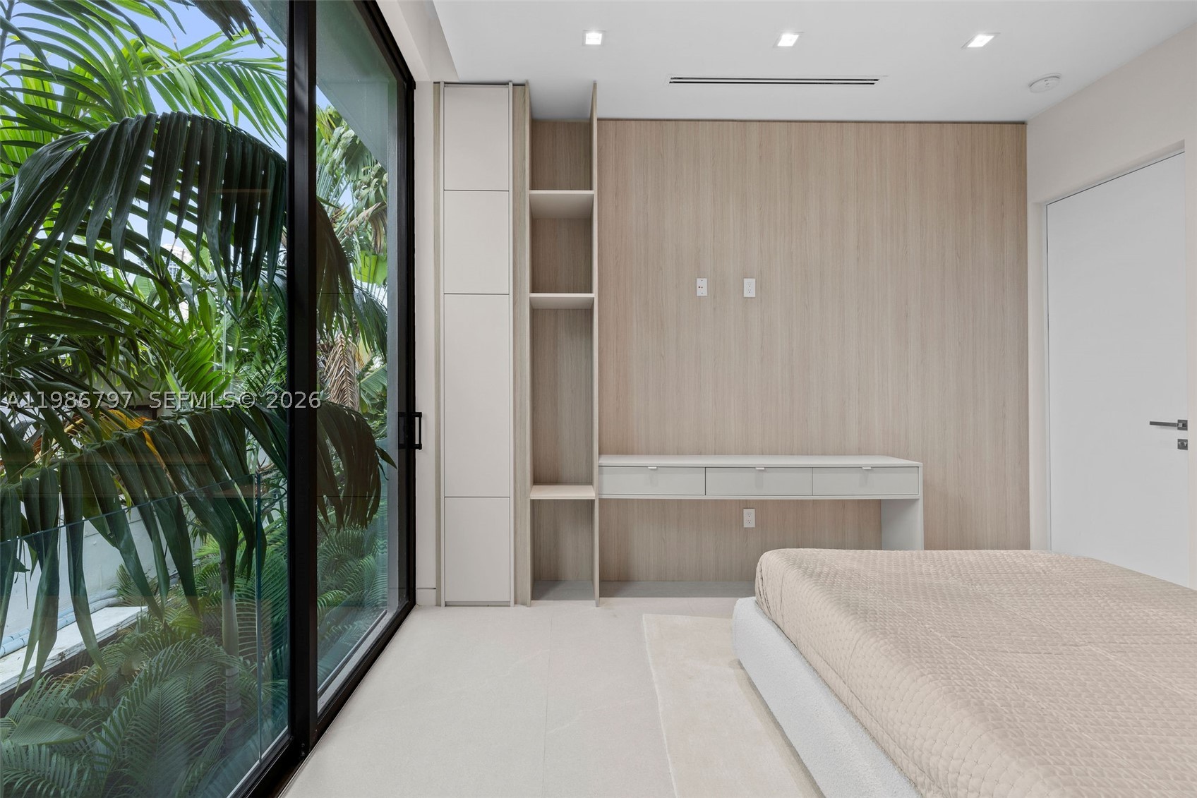 SURPRISE LAKE - Residential
