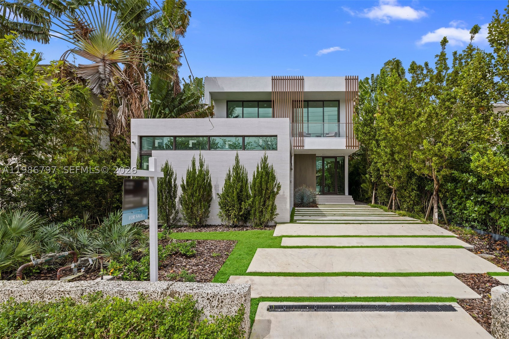 SURPRISE LAKE - Residential