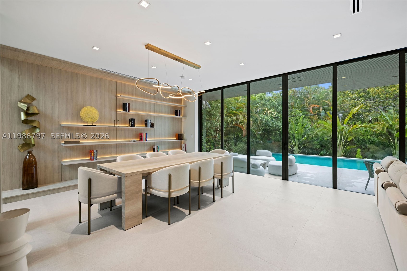 SURPRISE LAKE - Residential