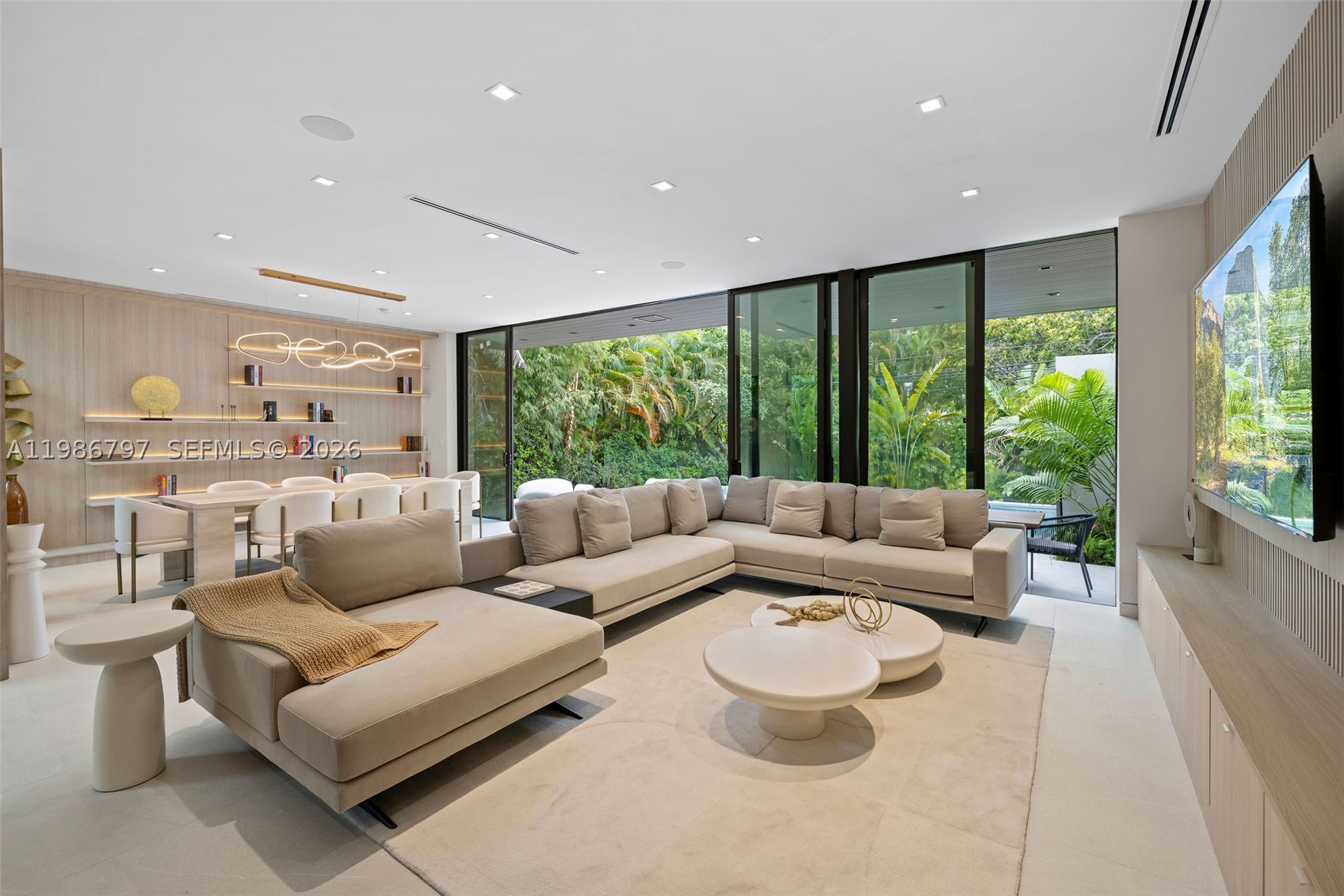 SURPRISE LAKE - Residential