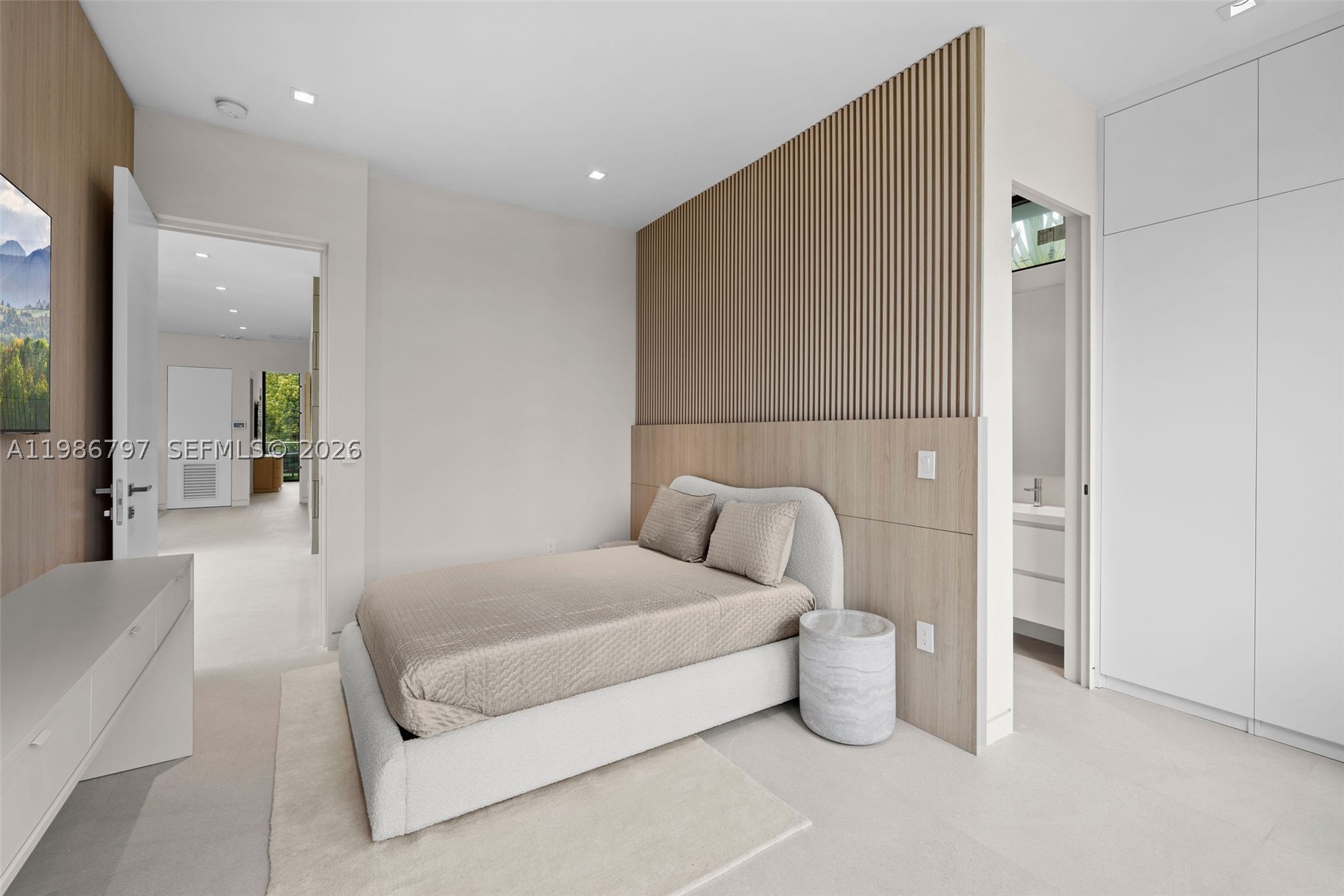 SURPRISE LAKE - Residential