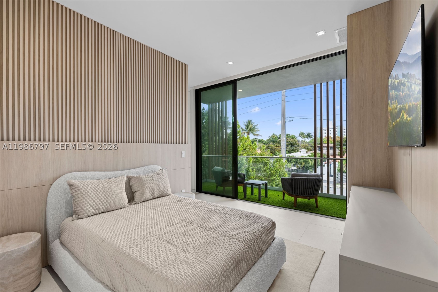 SURPRISE LAKE - Residential