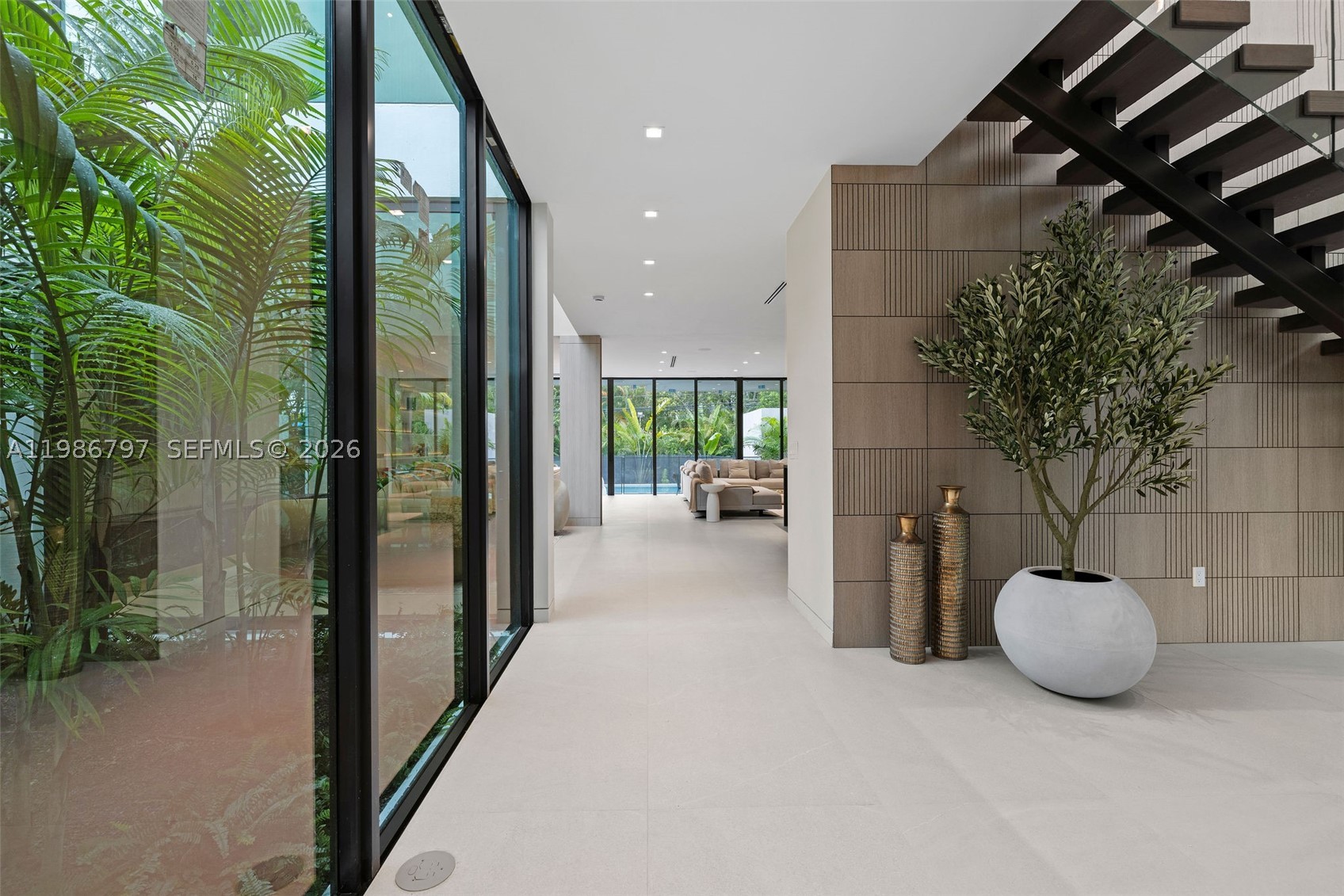 SURPRISE LAKE - Residential
