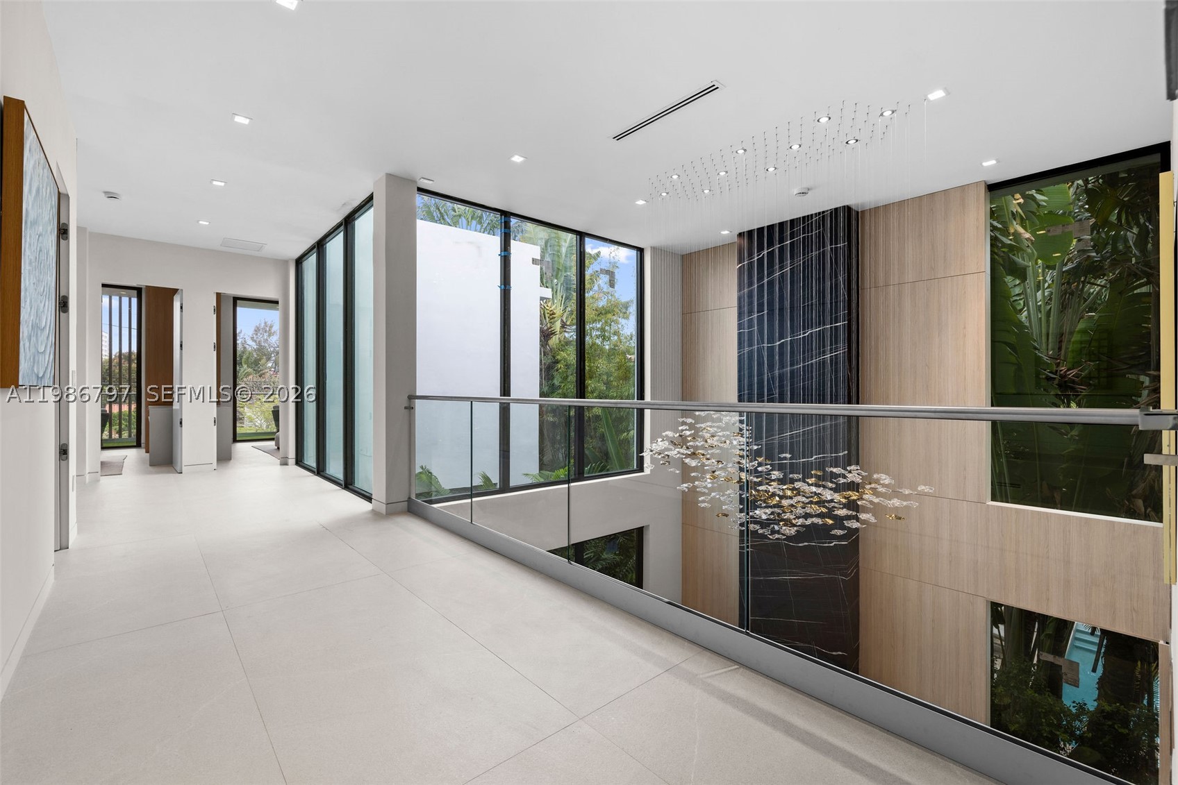 SURPRISE LAKE - Residential