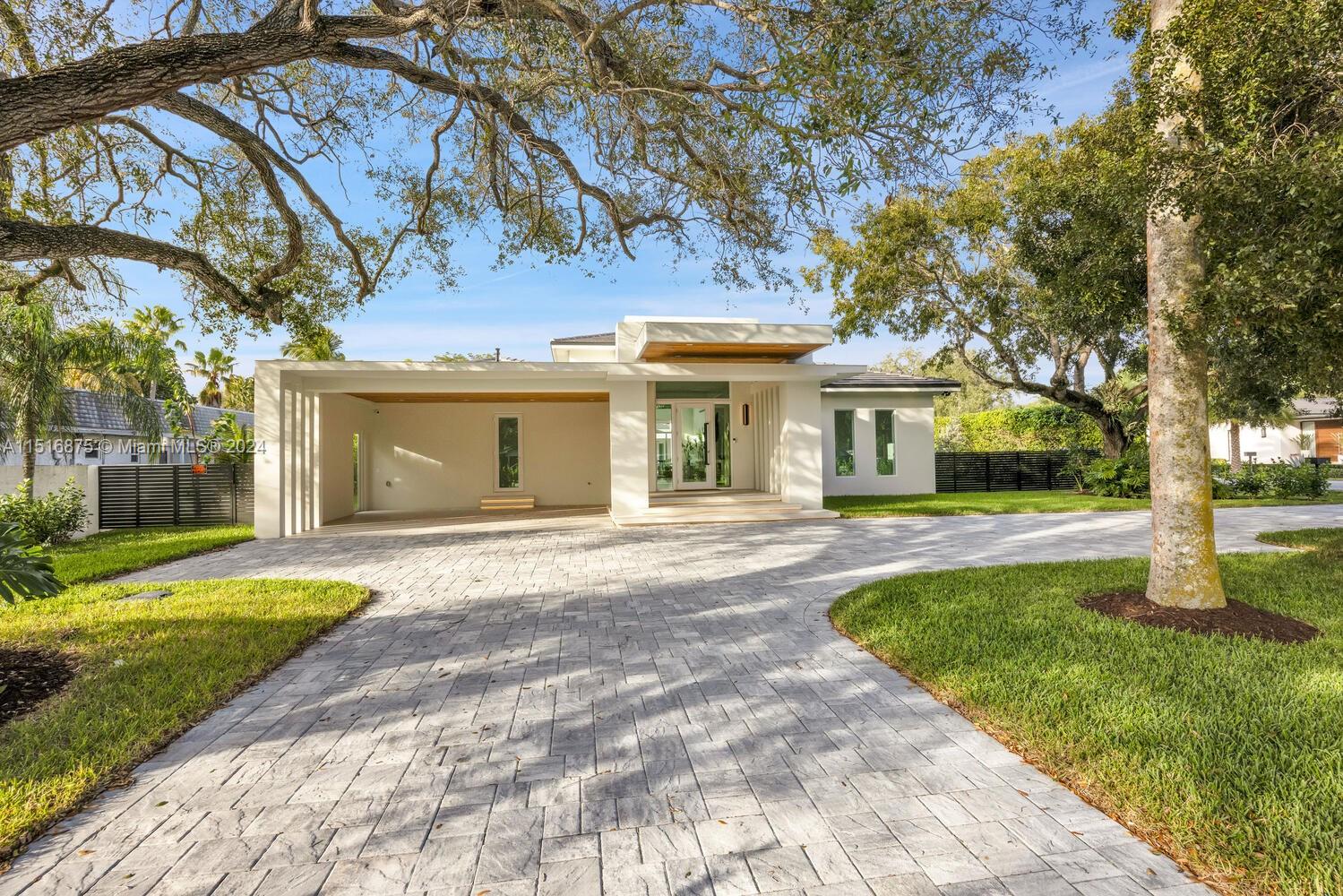PALM MIAMI AMD - Residential