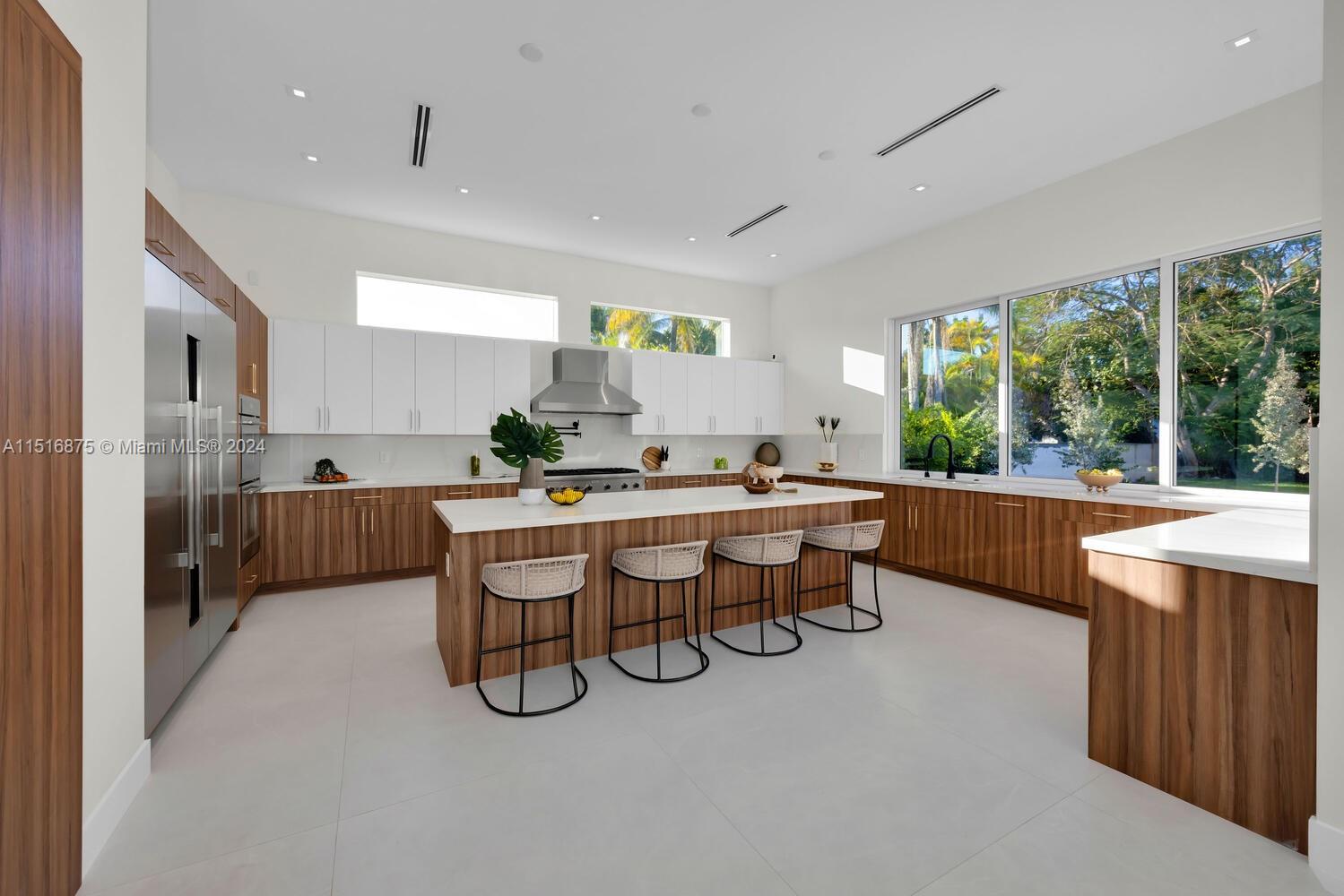 PALM MIAMI AMD - Residential