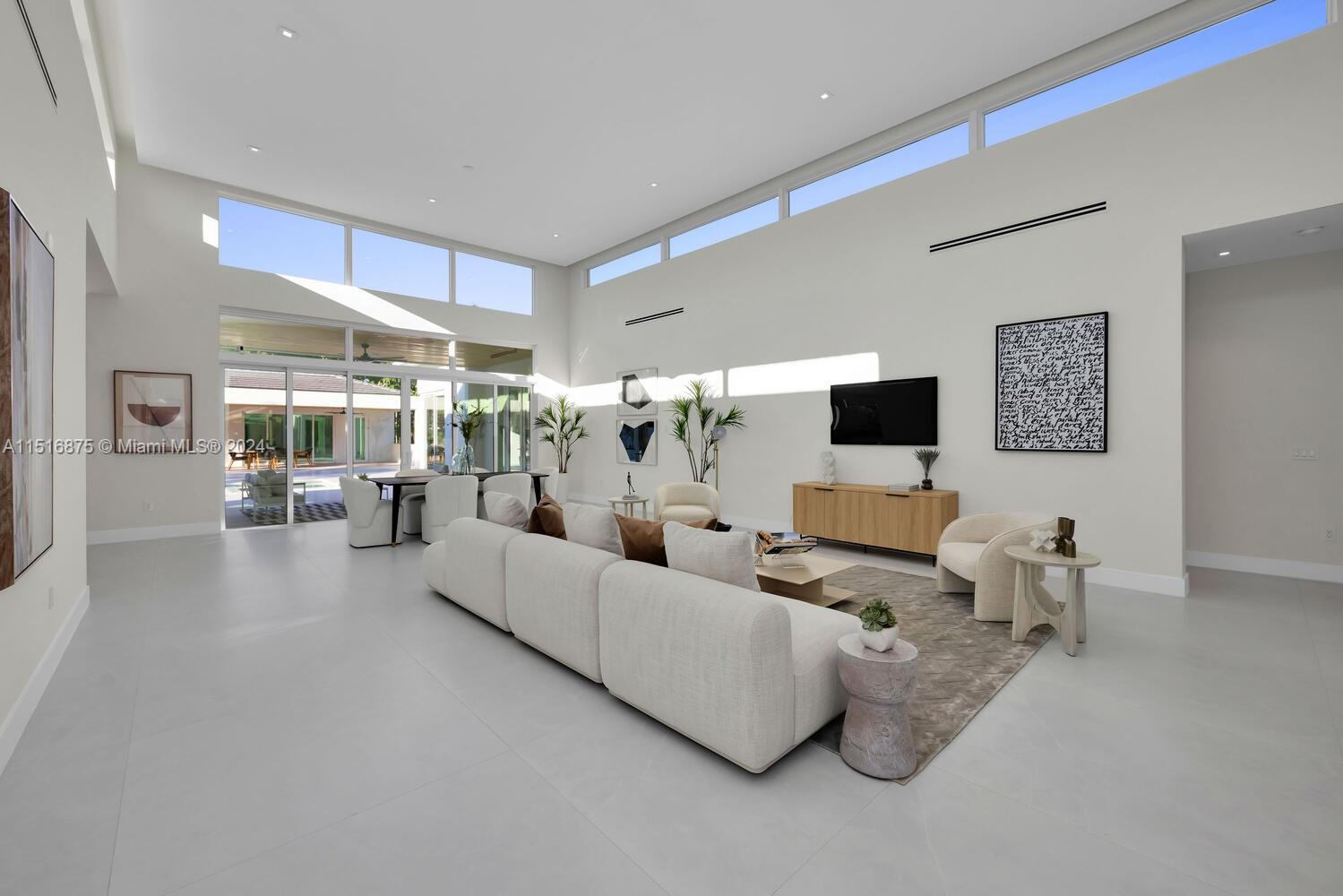 PALM MIAMI AMD - Residential