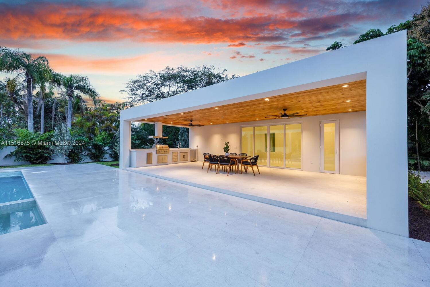 PALM MIAMI AMD - Residential