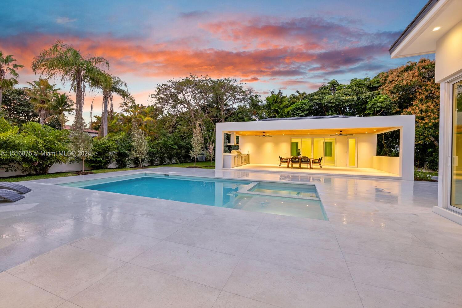 PALM MIAMI AMD - Residential