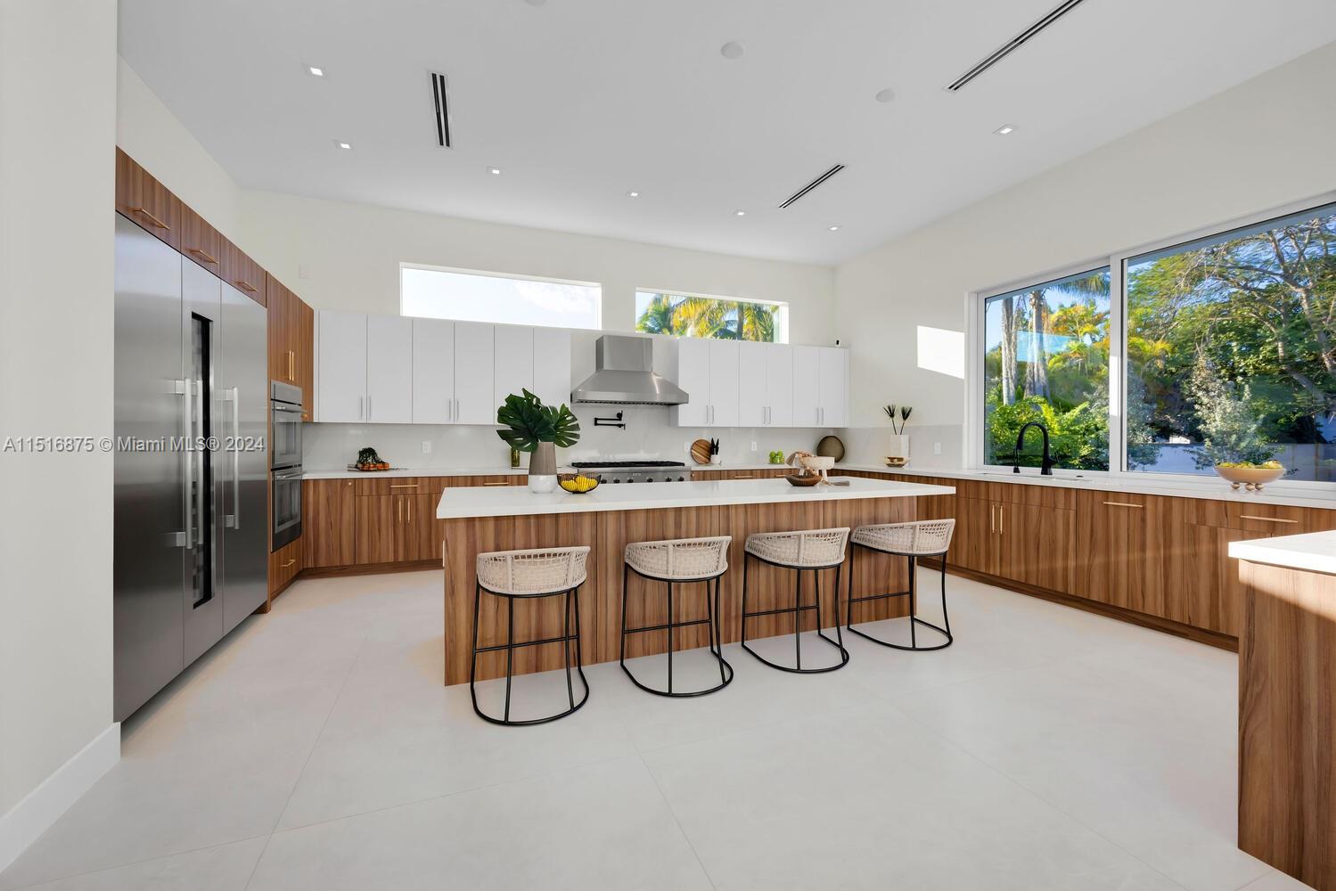 PALM MIAMI AMD - Residential