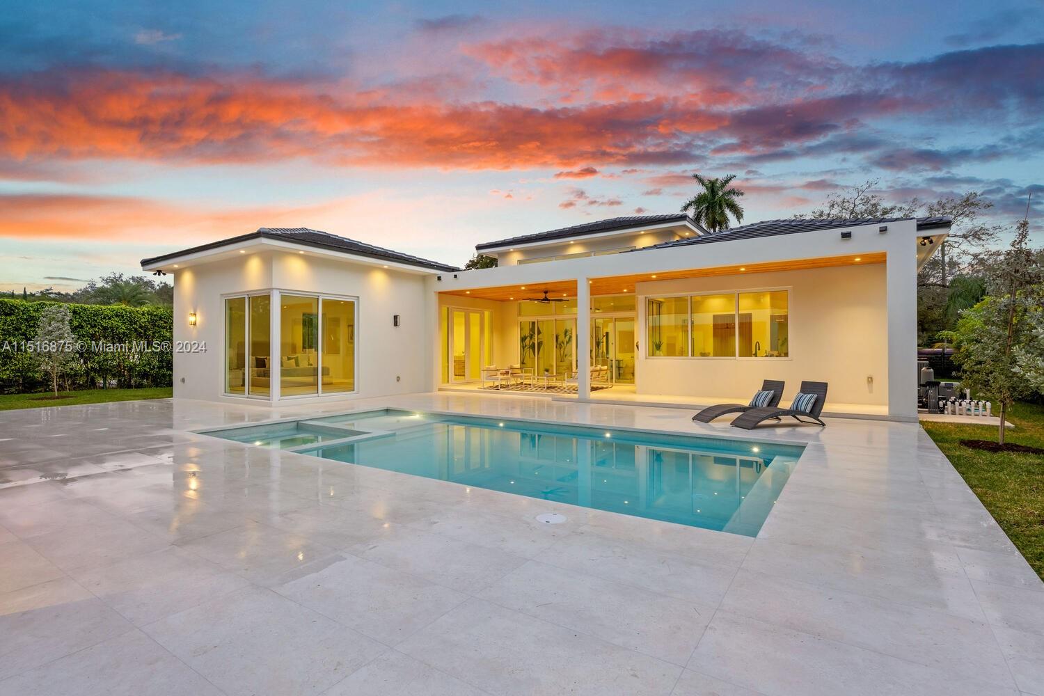 PALM MIAMI AMD - Residential