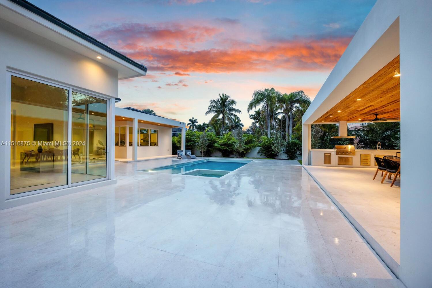PALM MIAMI AMD - Residential