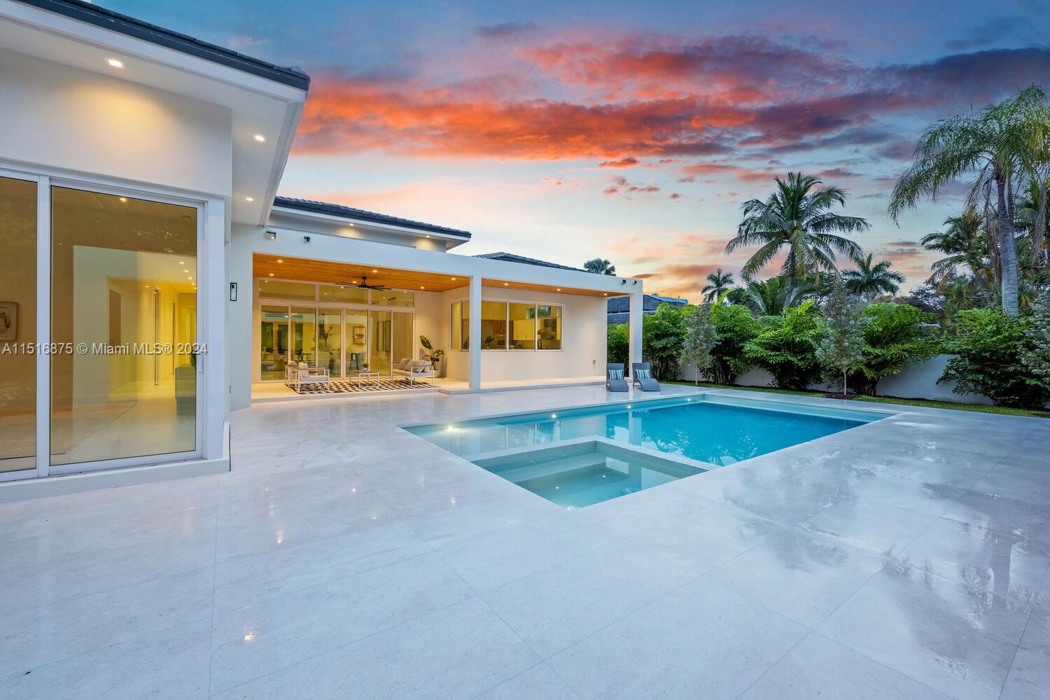 PALM MIAMI AMD - Residential