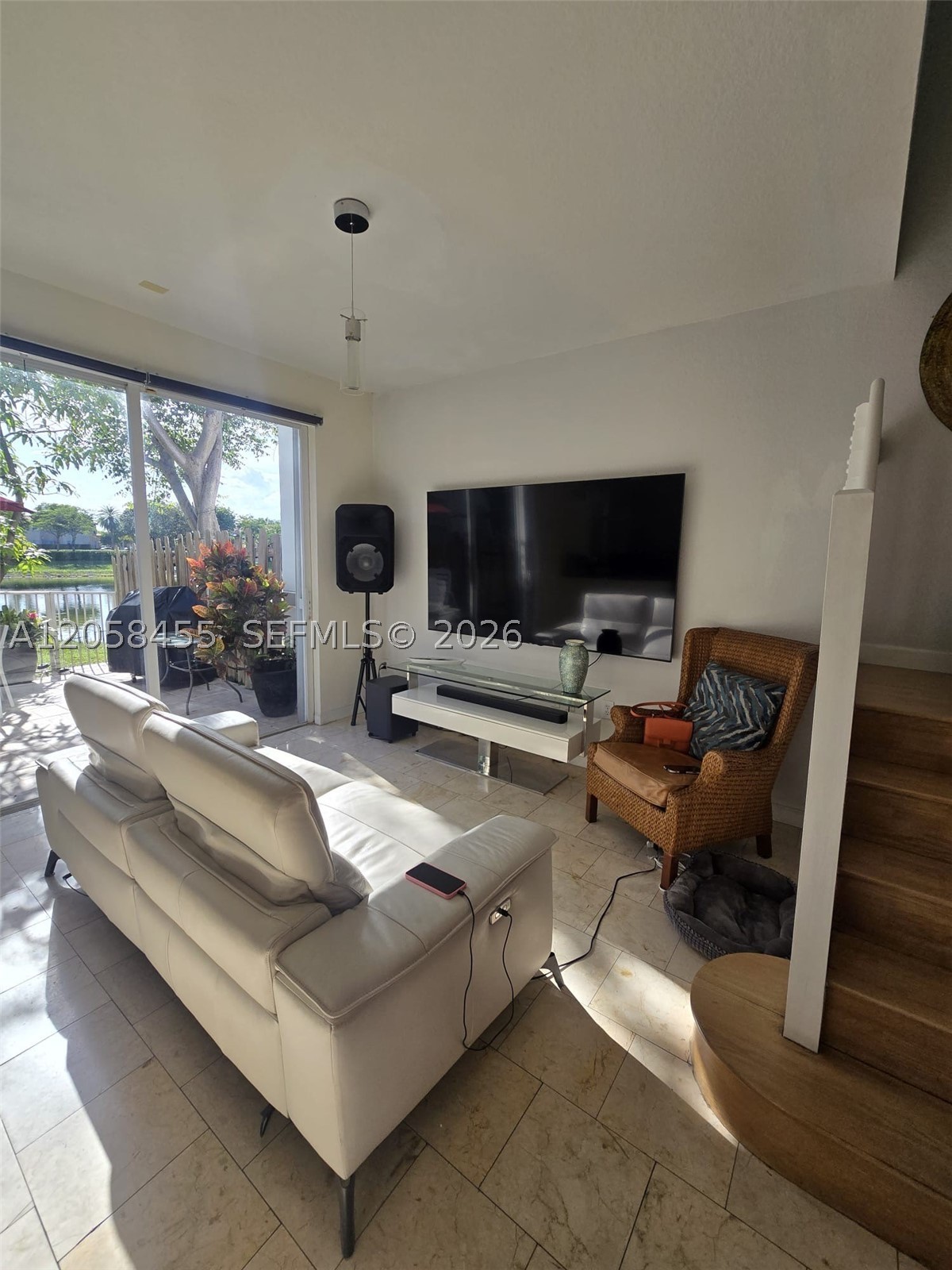 ISLANDS AT DORAL 1ST ADDN - Residential