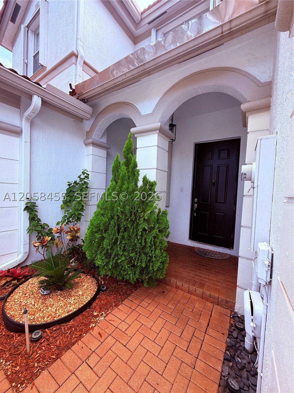 ISLANDS AT DORAL 1ST ADDN - Residential