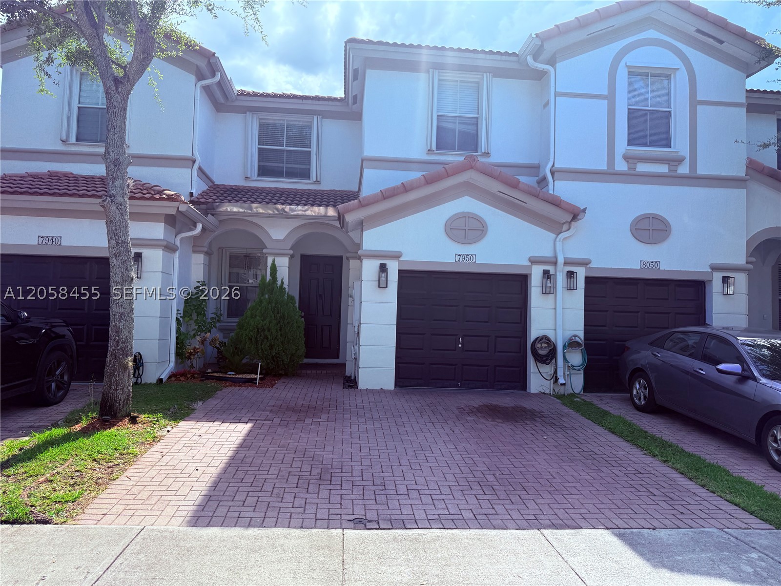 ISLANDS AT DORAL 1ST ADDN - Residential