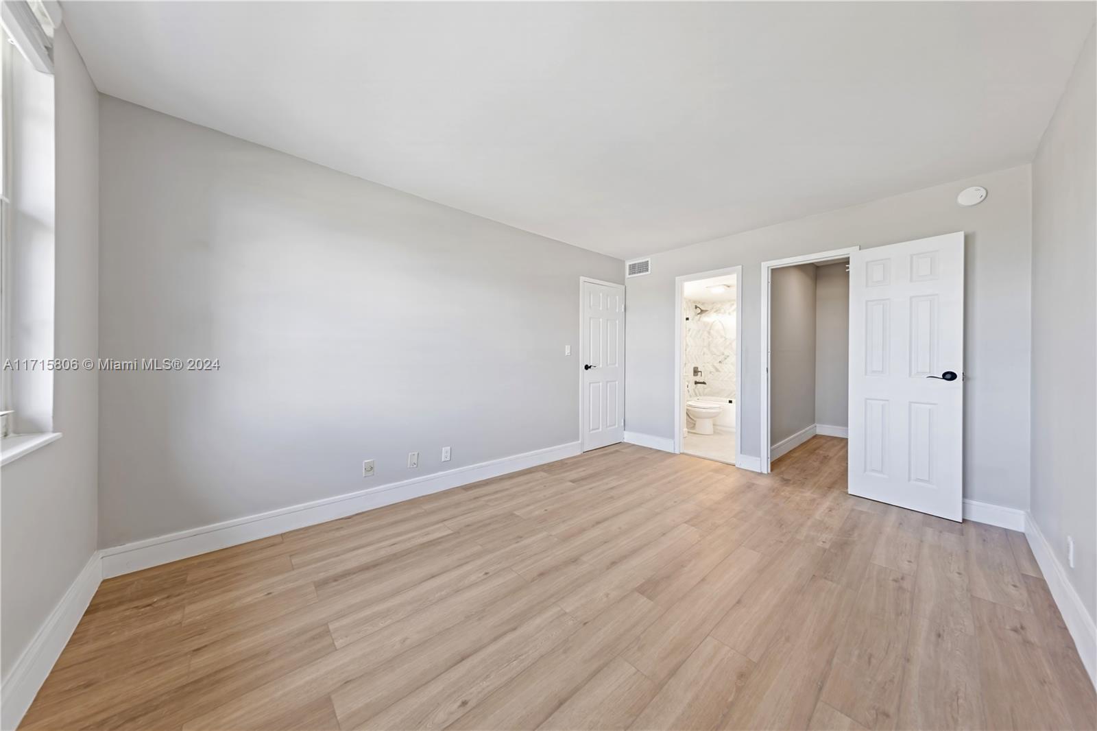 PLAZA 15 CONDO - Residential Lease