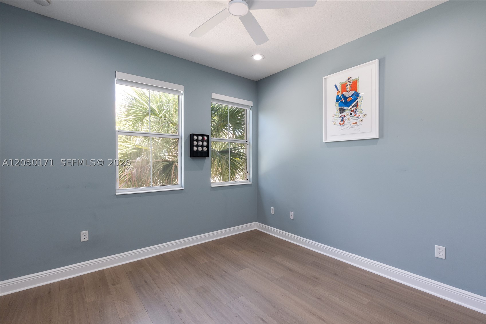 SAWGRASS LAKES - Residential