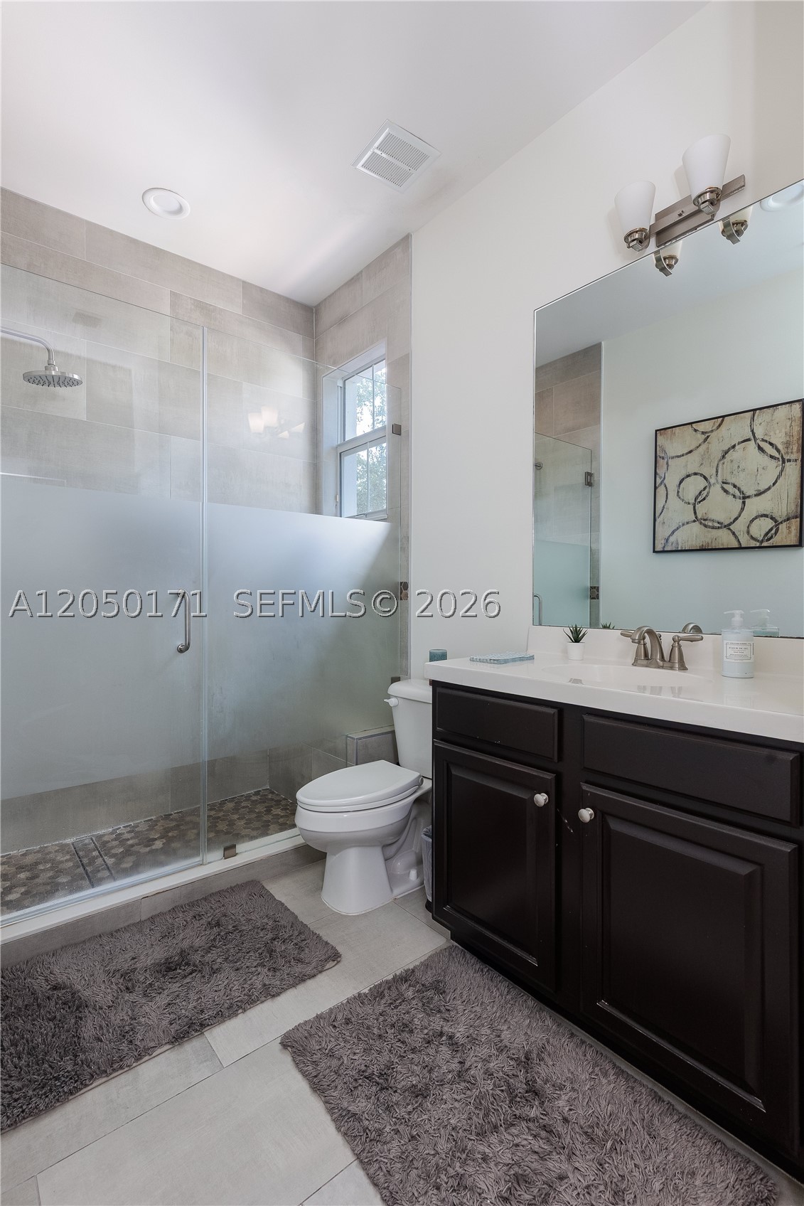 SAWGRASS LAKES - Residential