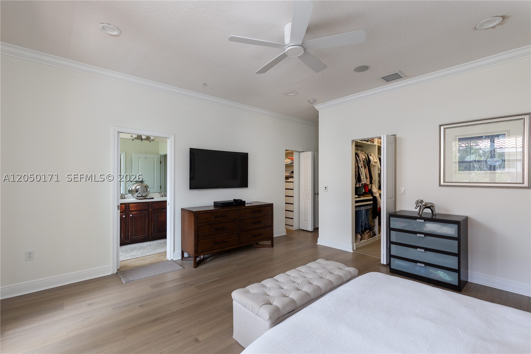 SAWGRASS LAKES - Residential