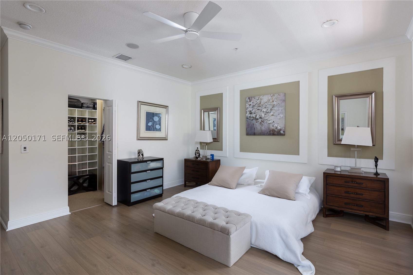 SAWGRASS LAKES - Residential