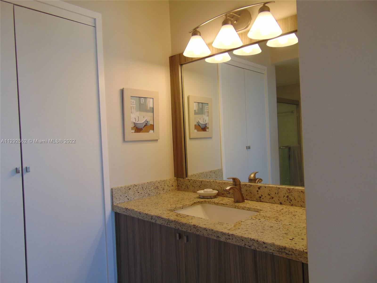 IMPERIAL TOWERS APTS COND - Residential Lease