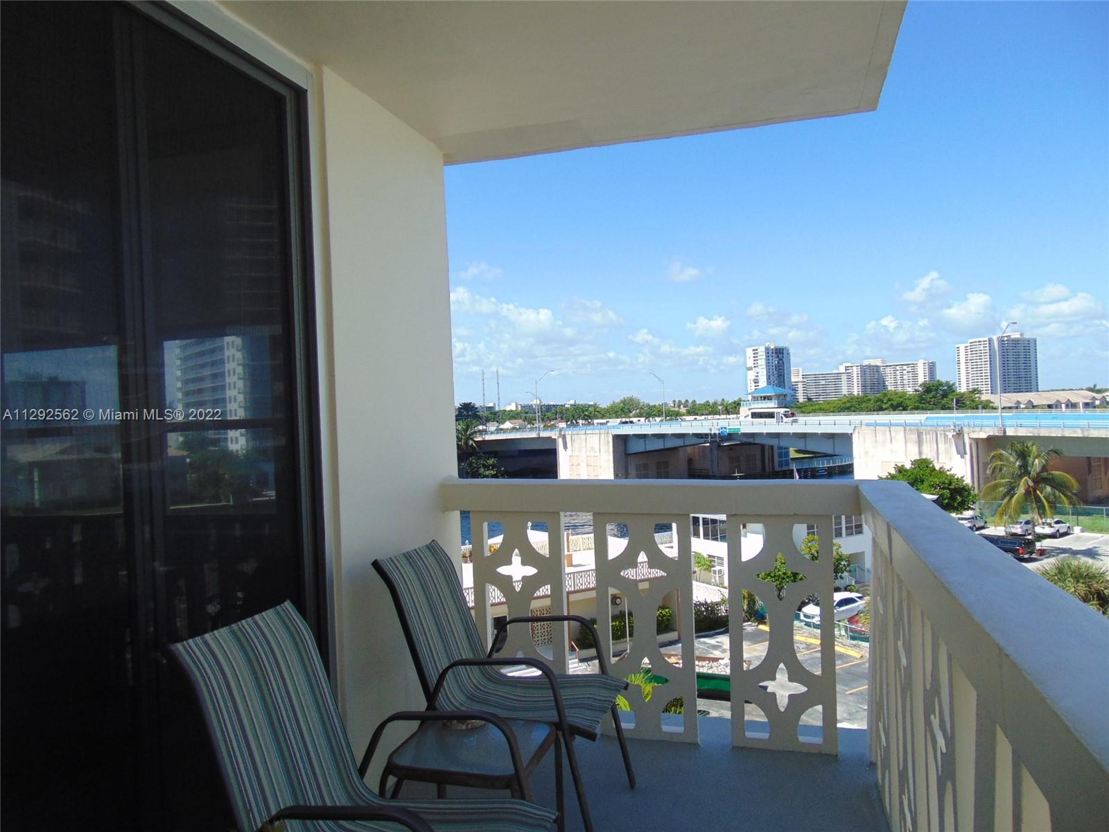 IMPERIAL TOWERS APTS COND - Residential Lease