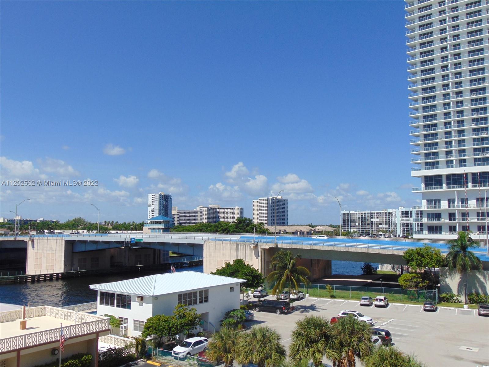 IMPERIAL TOWERS APTS COND - Residential Lease