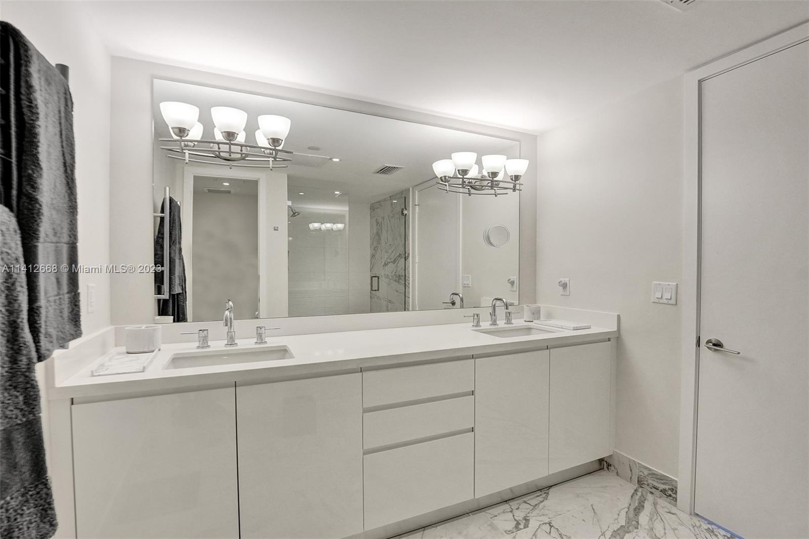 WAVE ON BAYSHORE CONDO - Residential Lease