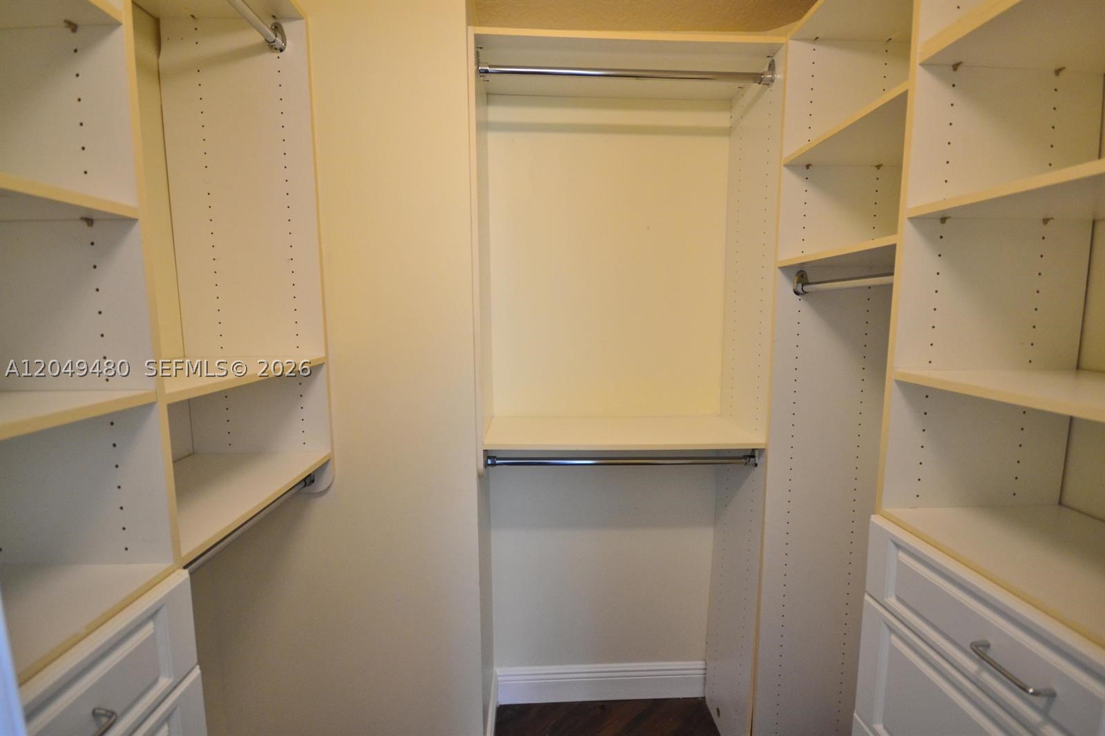 23-42-40~ S 243.6 FT OF N - Residential