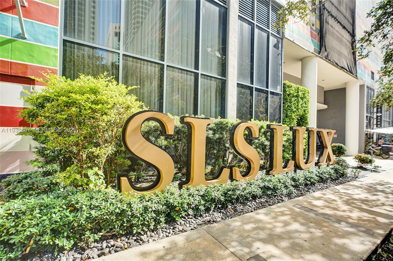 801 SMA RESIDENCES CONDO - Residential