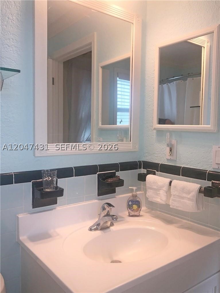 MID MARI CONDO - Residential