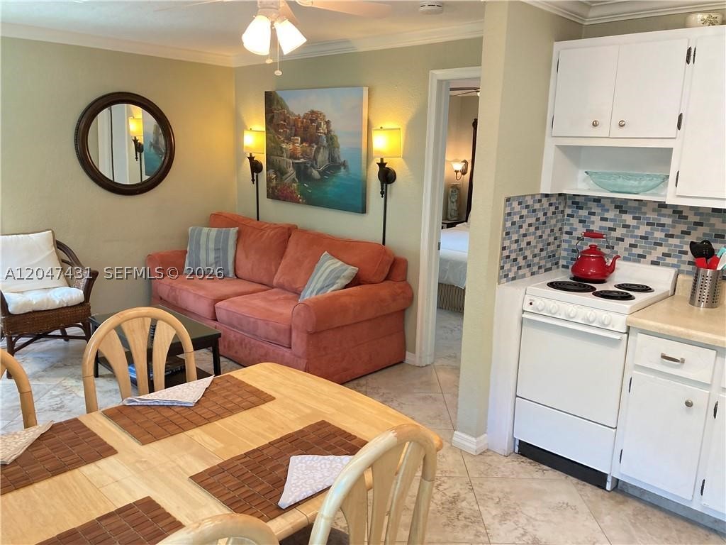 MID MARI CONDO - Residential