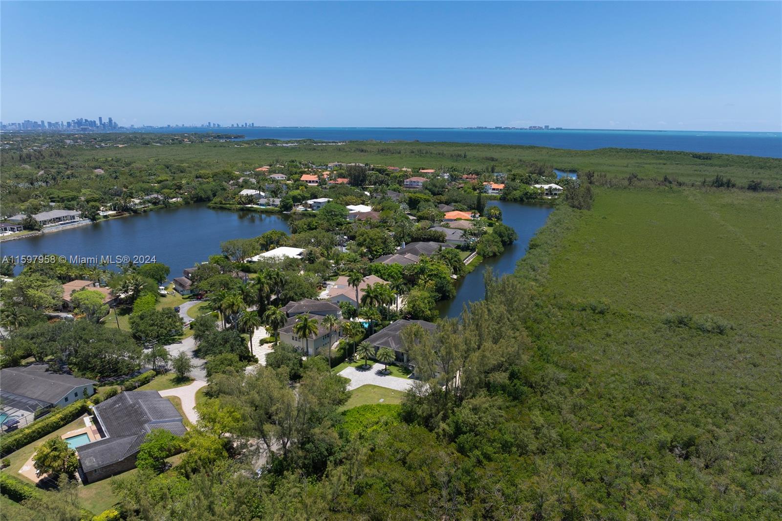 HAMMOCK OAKS HARBOR SEC 2 - Residential