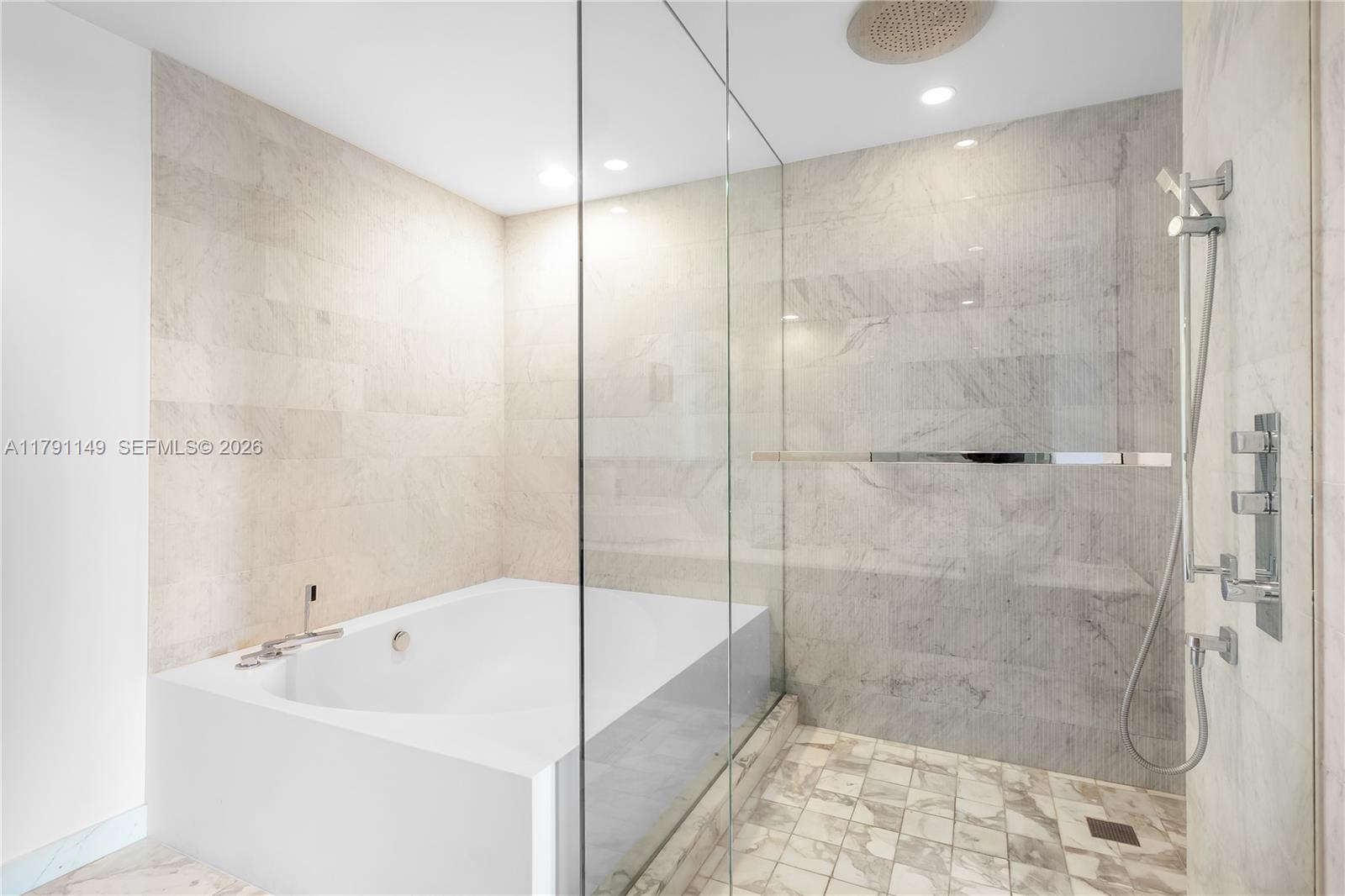 OCEANA BAL HARBOUR CONDO - Residential