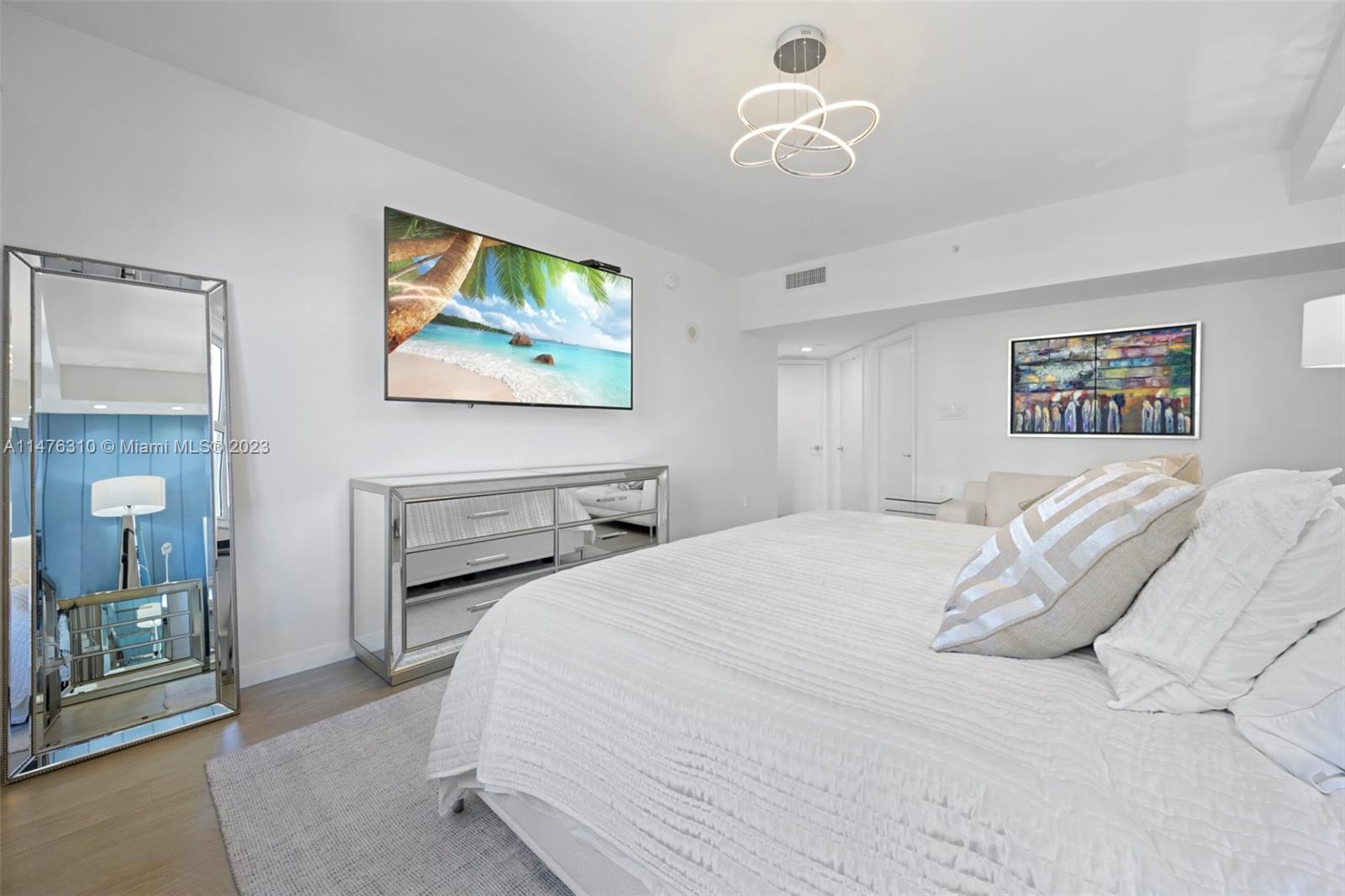 TURNBERRY VILLAGE South - Residential