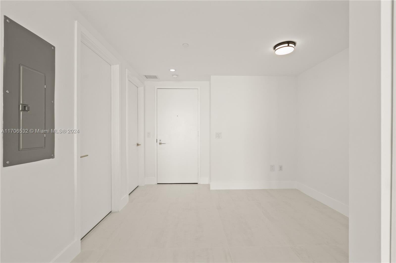 PARAISO BAY CONDO - Residential