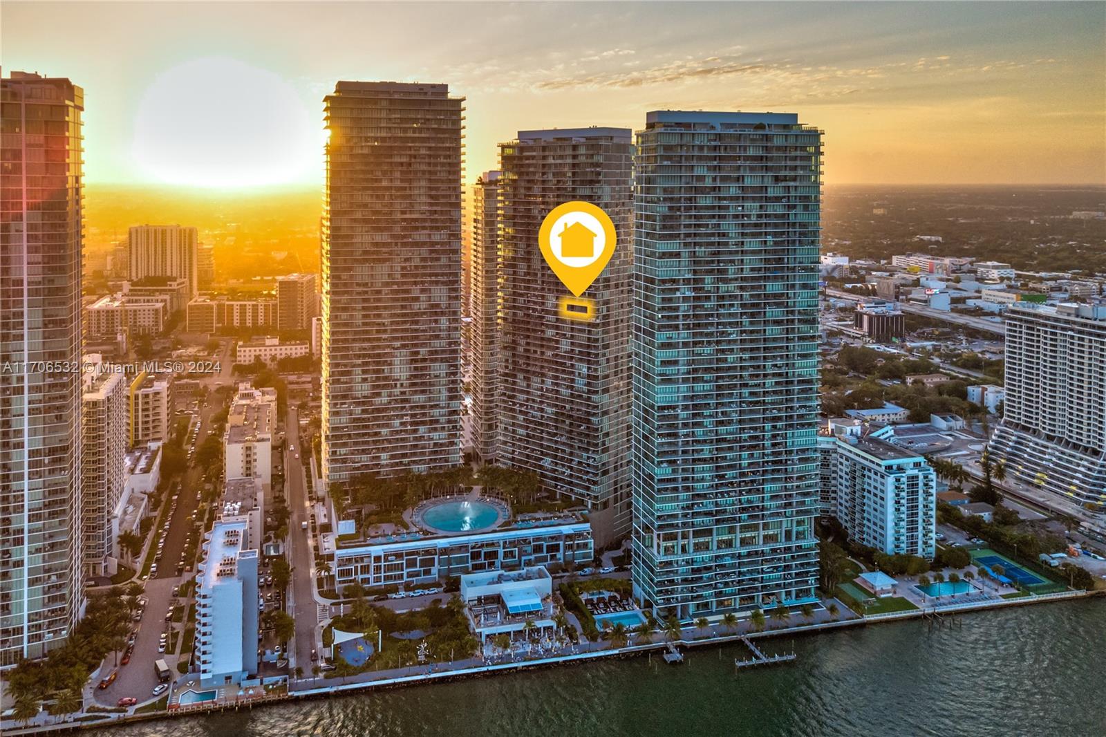 PARAISO BAY CONDO - Residential