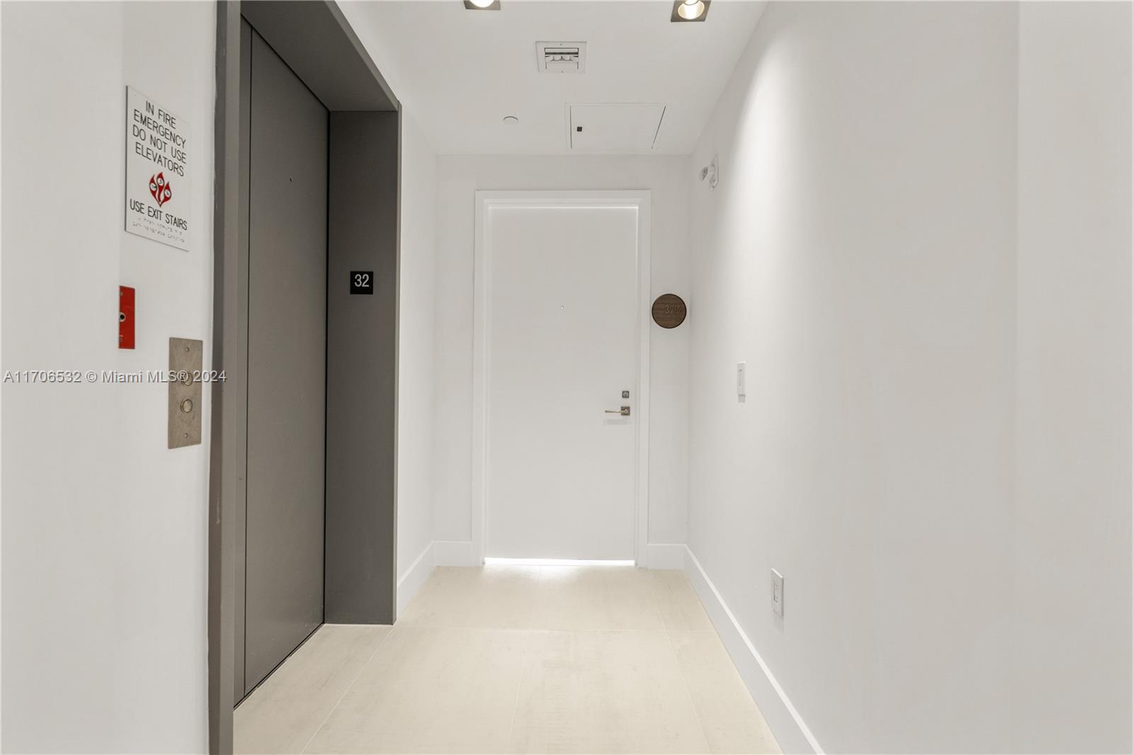 PARAISO BAY CONDO - Residential