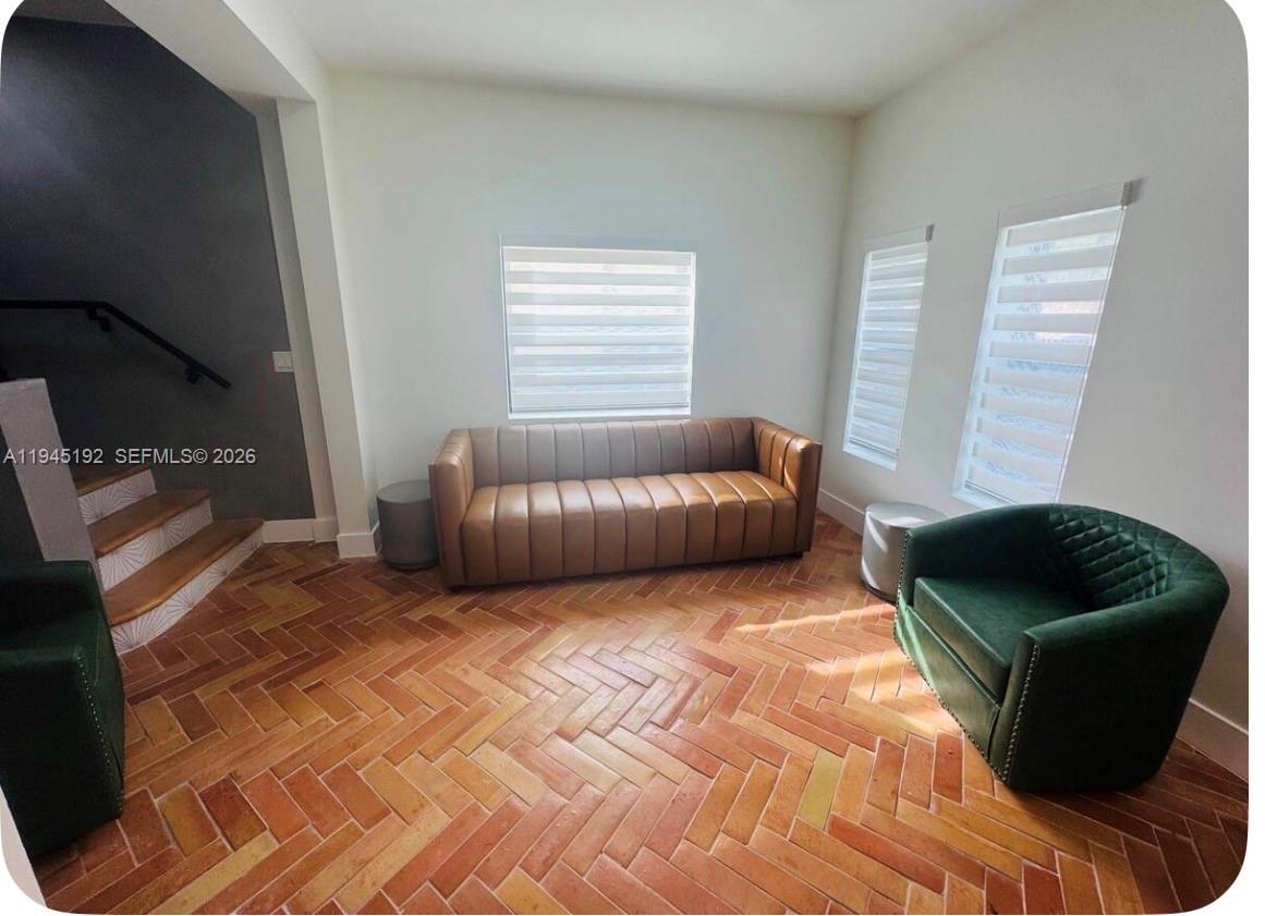 1ST WESTMORELAND ADDN - Residential Income