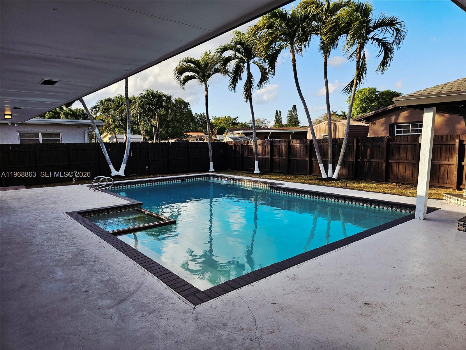 PEMBROKE LAKES SEC 2 - Residential