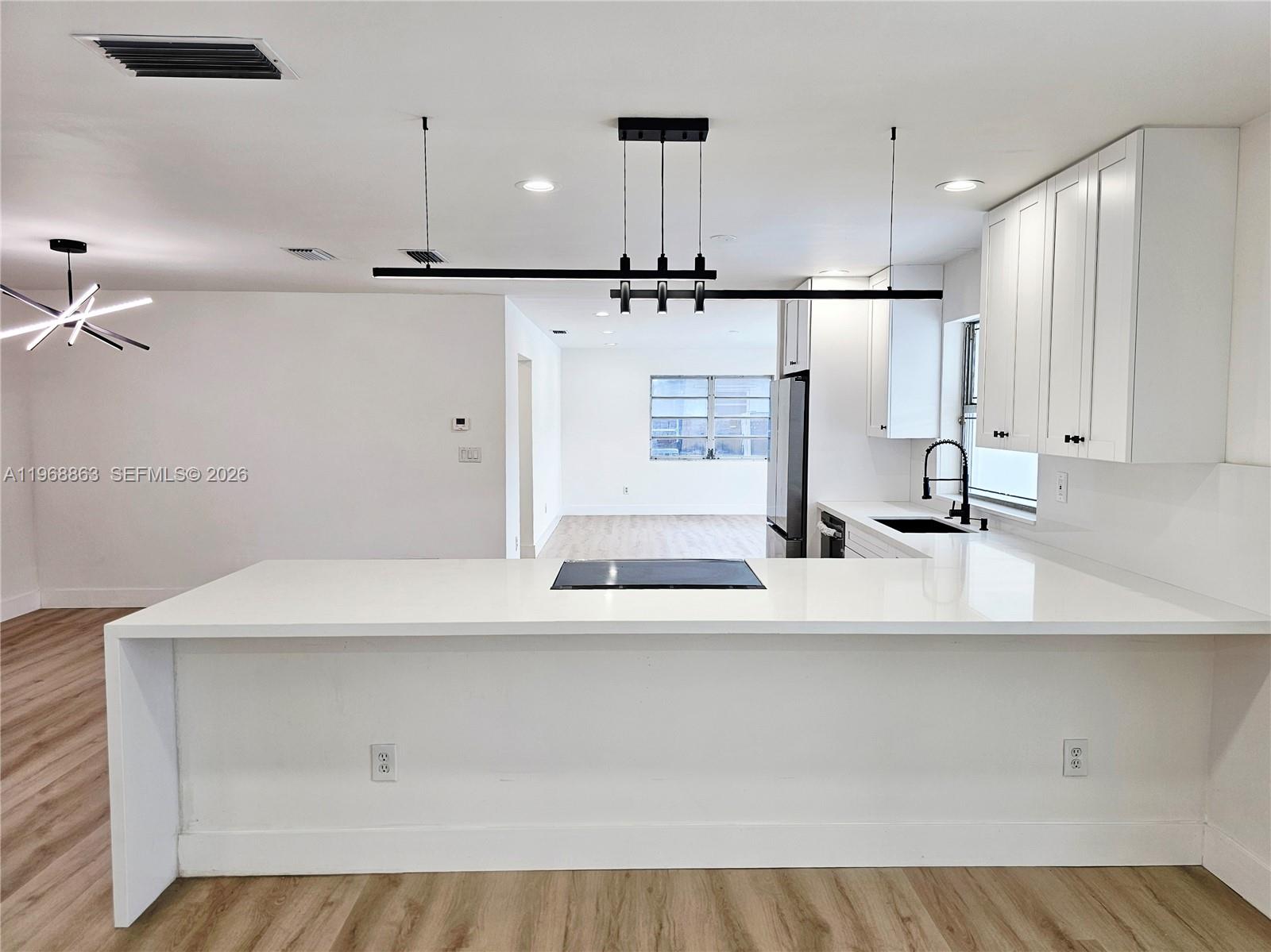 PEMBROKE LAKES SEC 2 - Residential