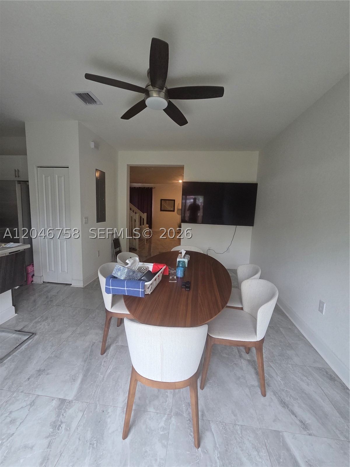 VIA VENTURA NEIGHBORHOOD - Residential Lease