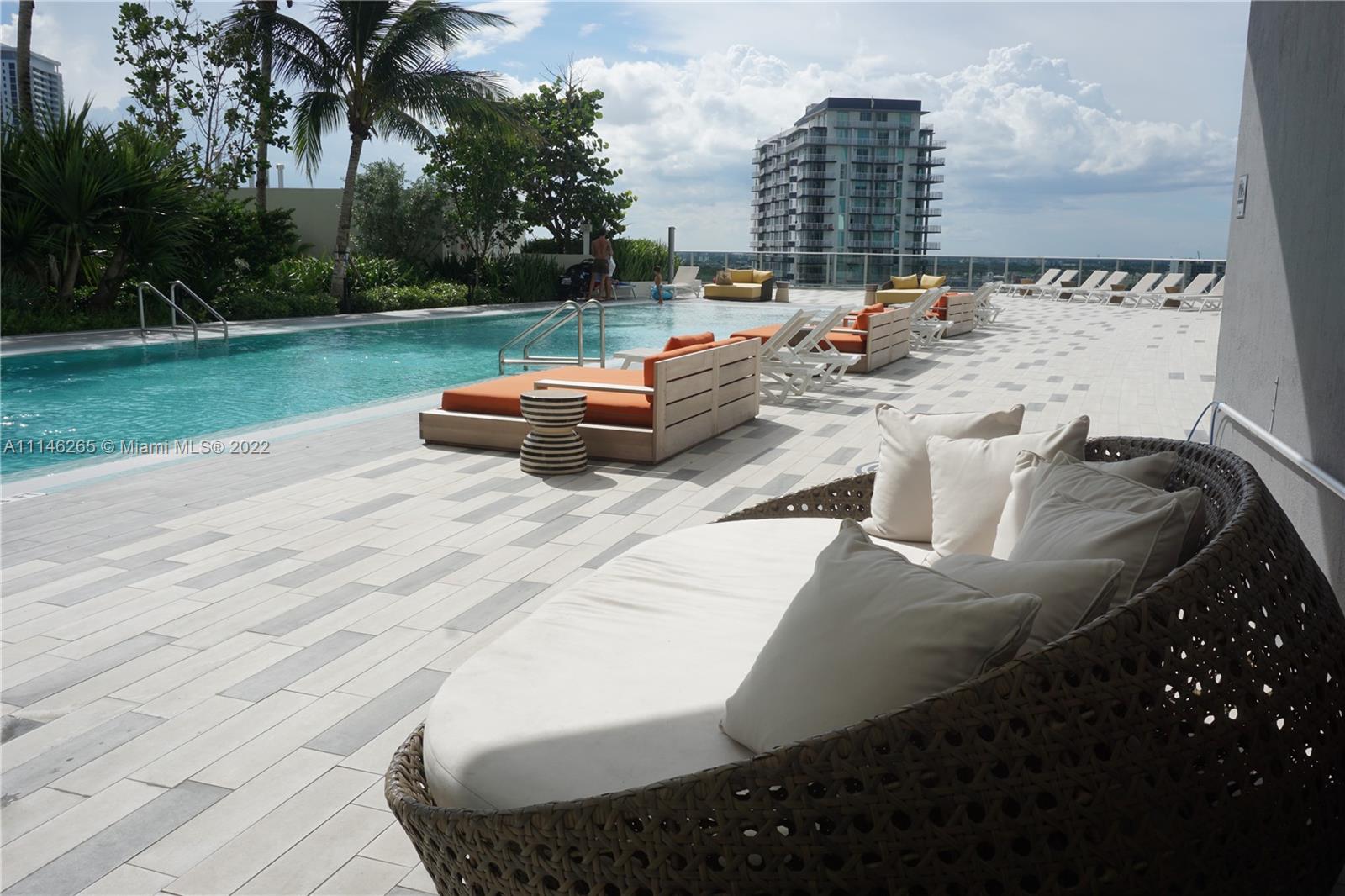 ARIA ON THE BAY - Residential Lease