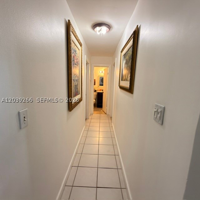 TAMIAMI LAKES TOWNHOUSES - Residential