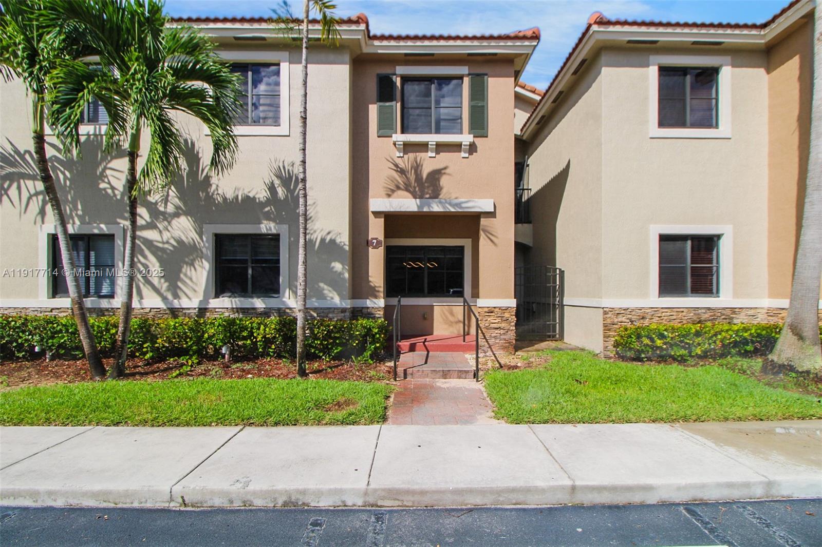 THE COURTS AT BAYSHORE I - Residential
