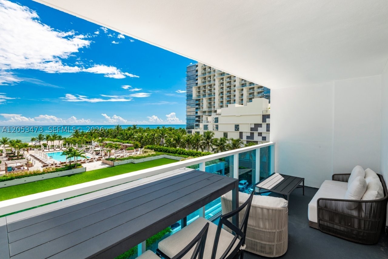 RONEY PALACE CONDO - Residential Lease
