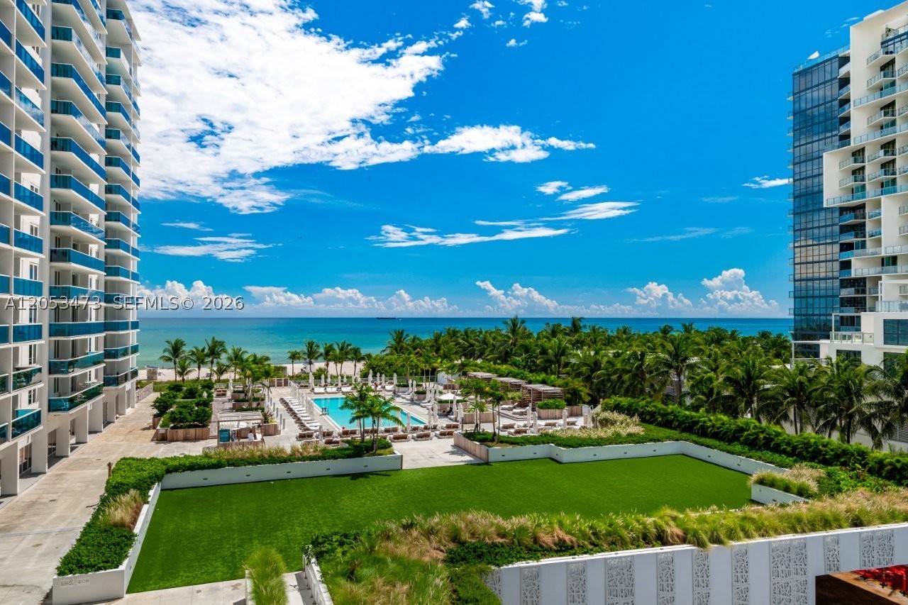RONEY PALACE CONDO - Residential Lease