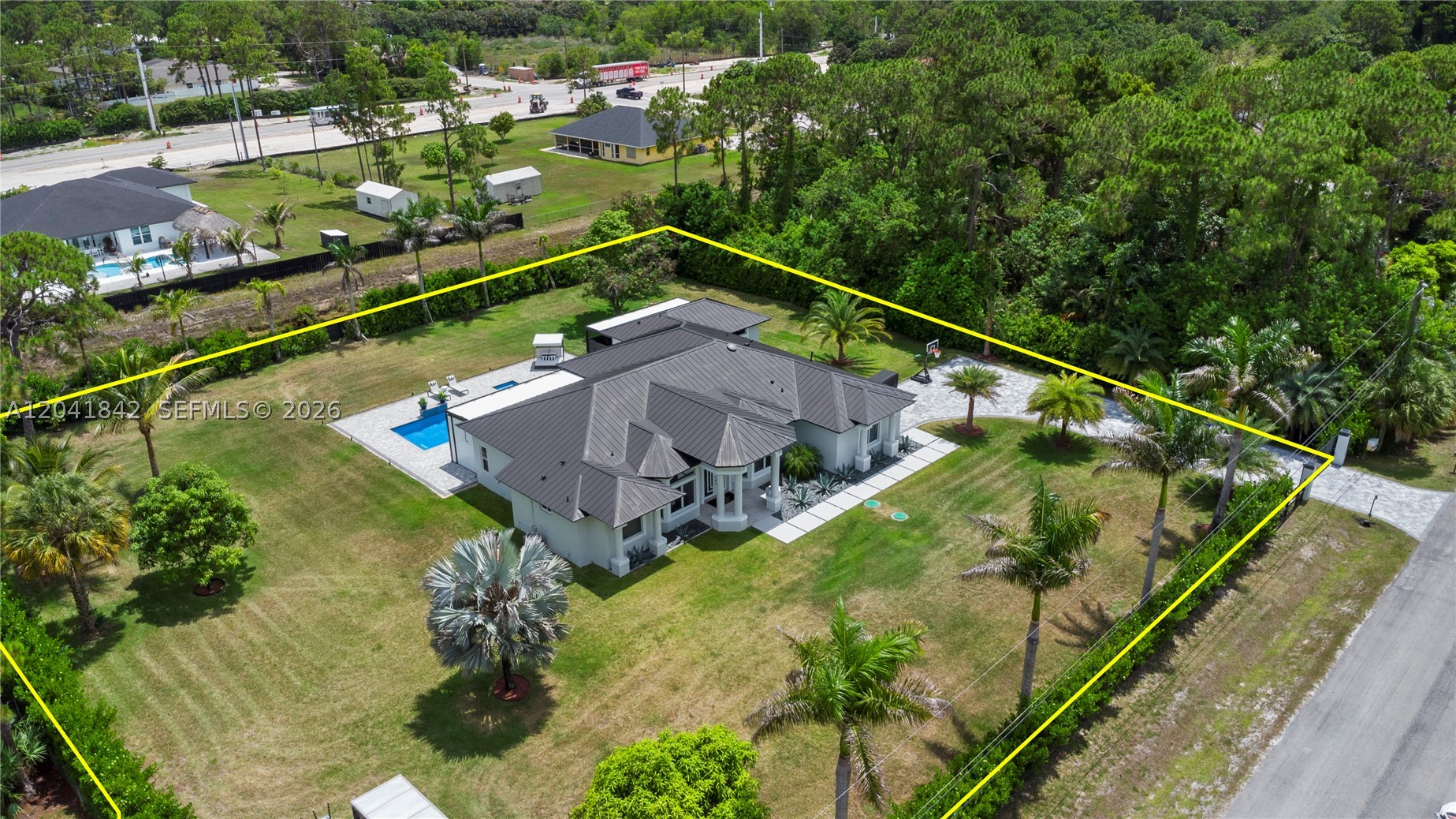 18-42-41~ N 269 FT OF S 1 - Residential